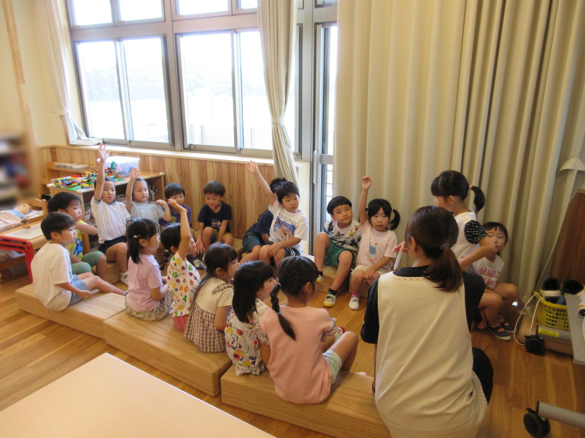 ジュース屋さんの準備（ばら）