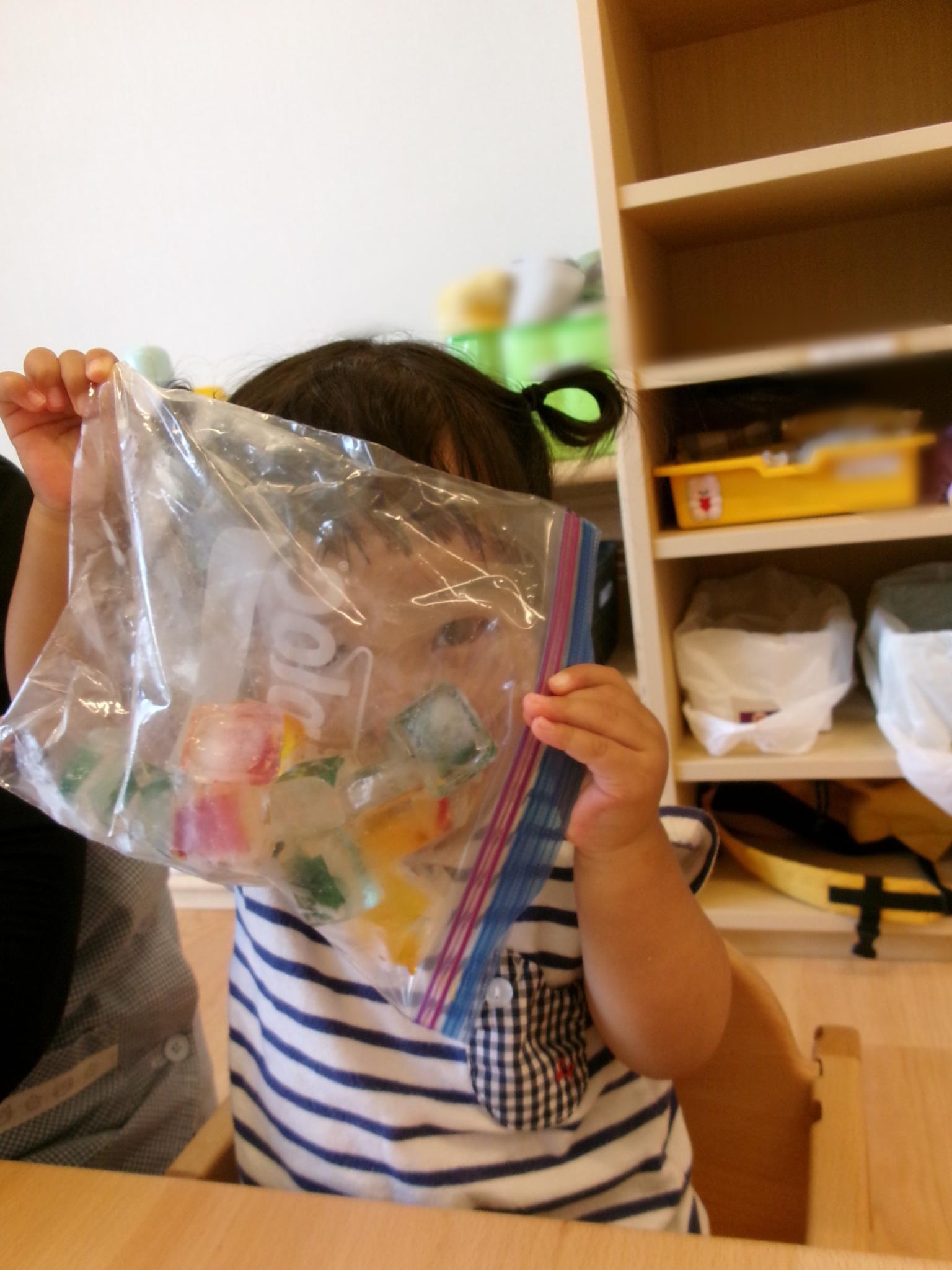 お部屋でひんやり（つくし）